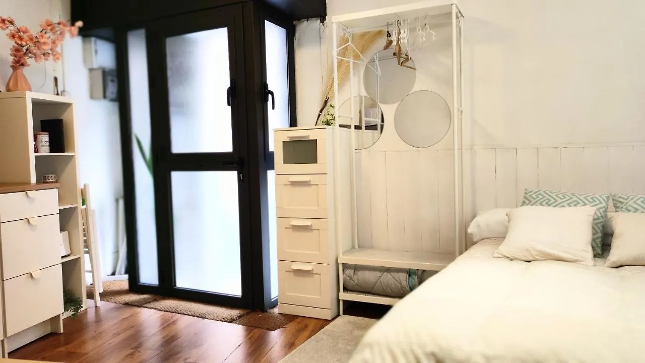 Room With Bathroom, Refrigerator And Microwave Barcelona